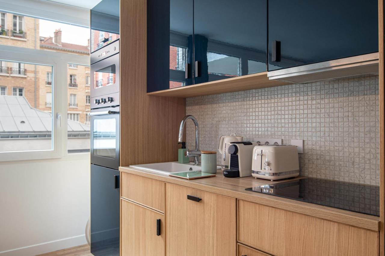 New - Appt Style Le Corbusier Avec Balcon - 8 Pers Apartment Paris Luaran gambar