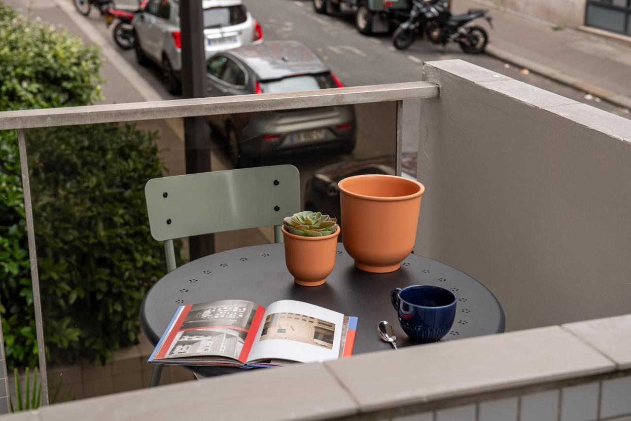 New - Appt Style Le Corbusier Avec Balcon - 8 Pers Apartment Paris Luaran gambar