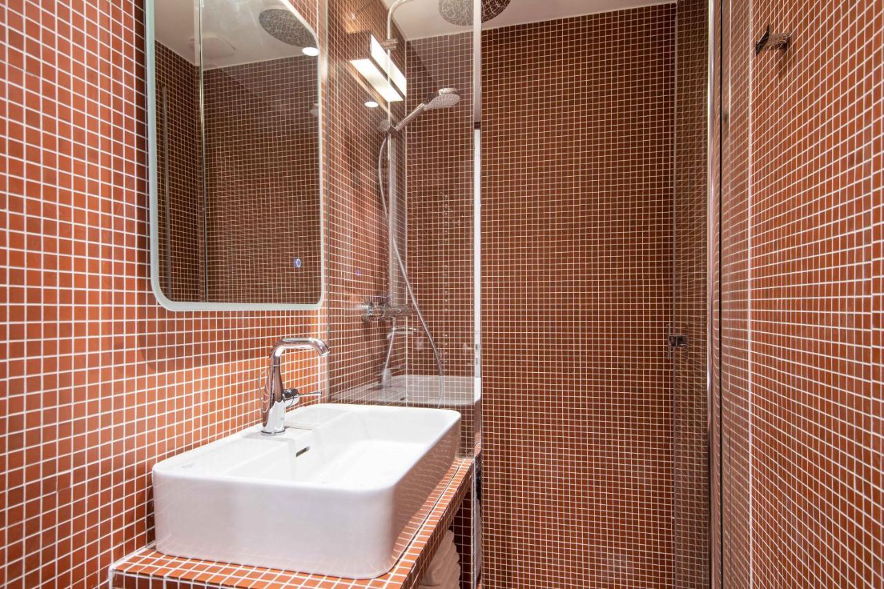 New - Appt Style Le Corbusier Avec Balcon - 8 Pers Apartment Paris Luaran gambar